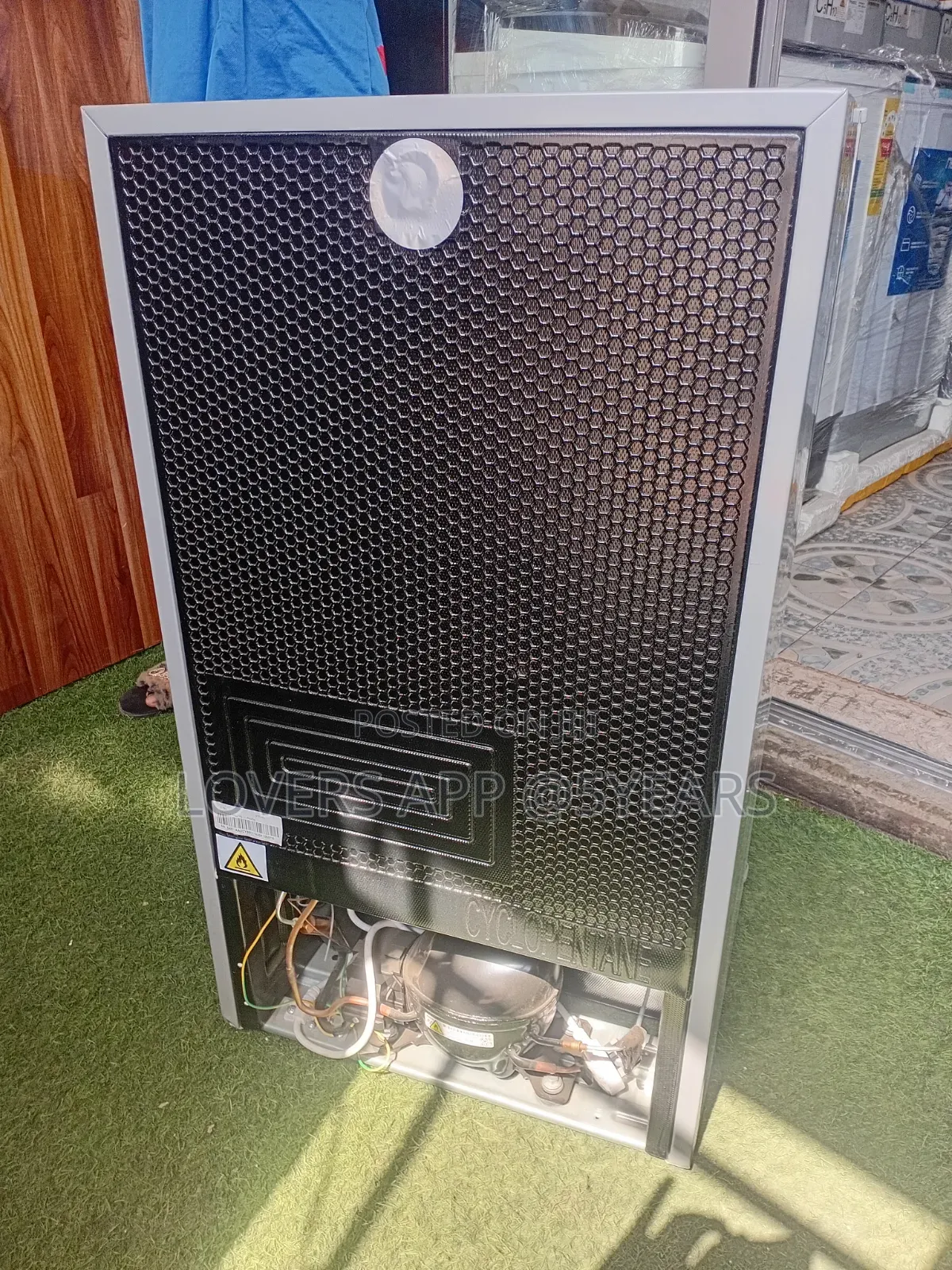 Affordable 93L Refrigerator _For Cooling Minerals and Water