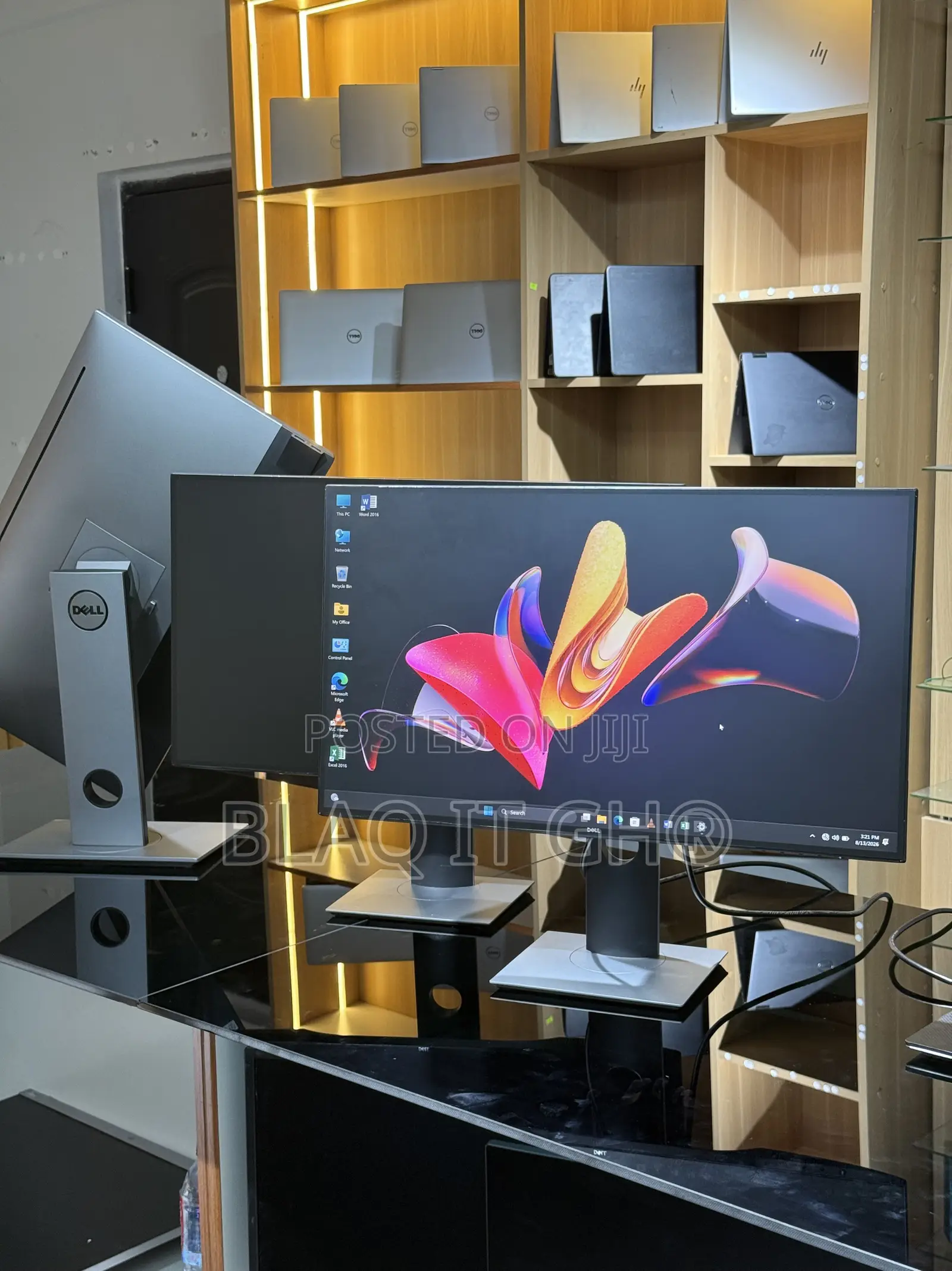 Dell U2719D 27" QHD IPS Edgeless Monitor