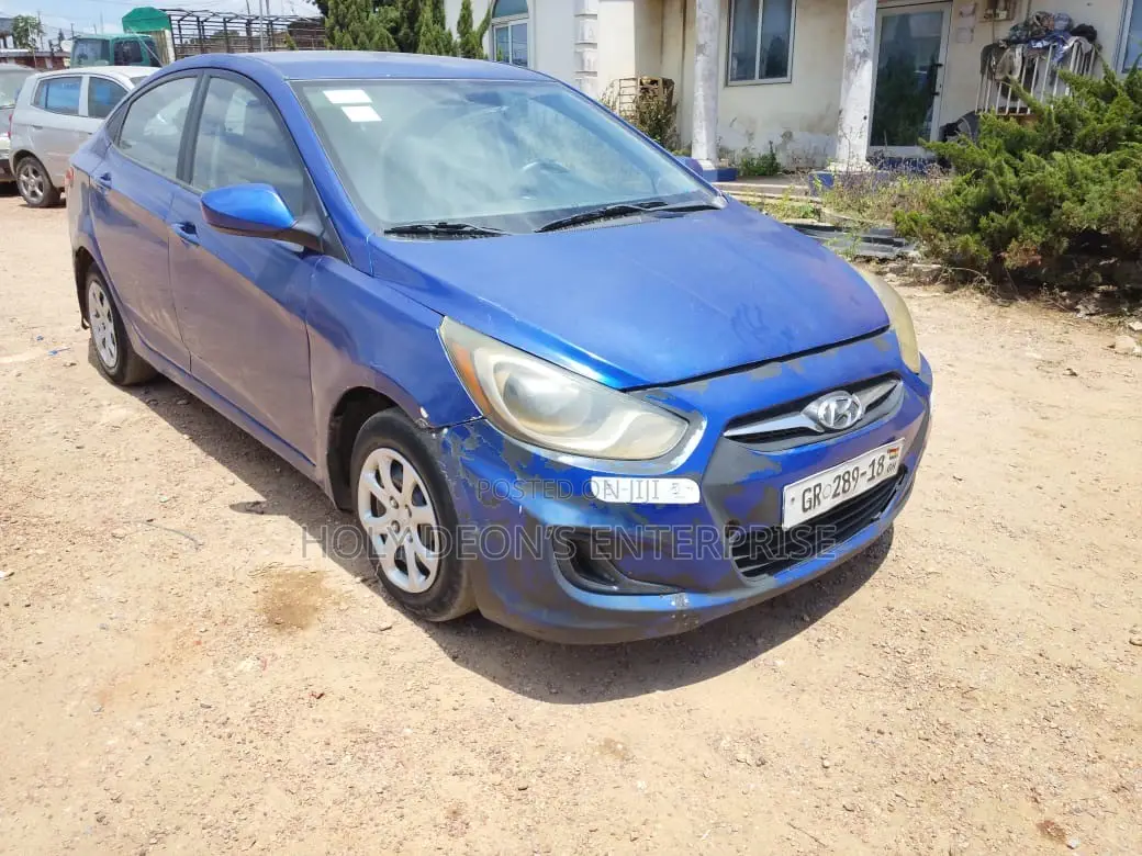 Hyundai Accent GLS 2013 Blue