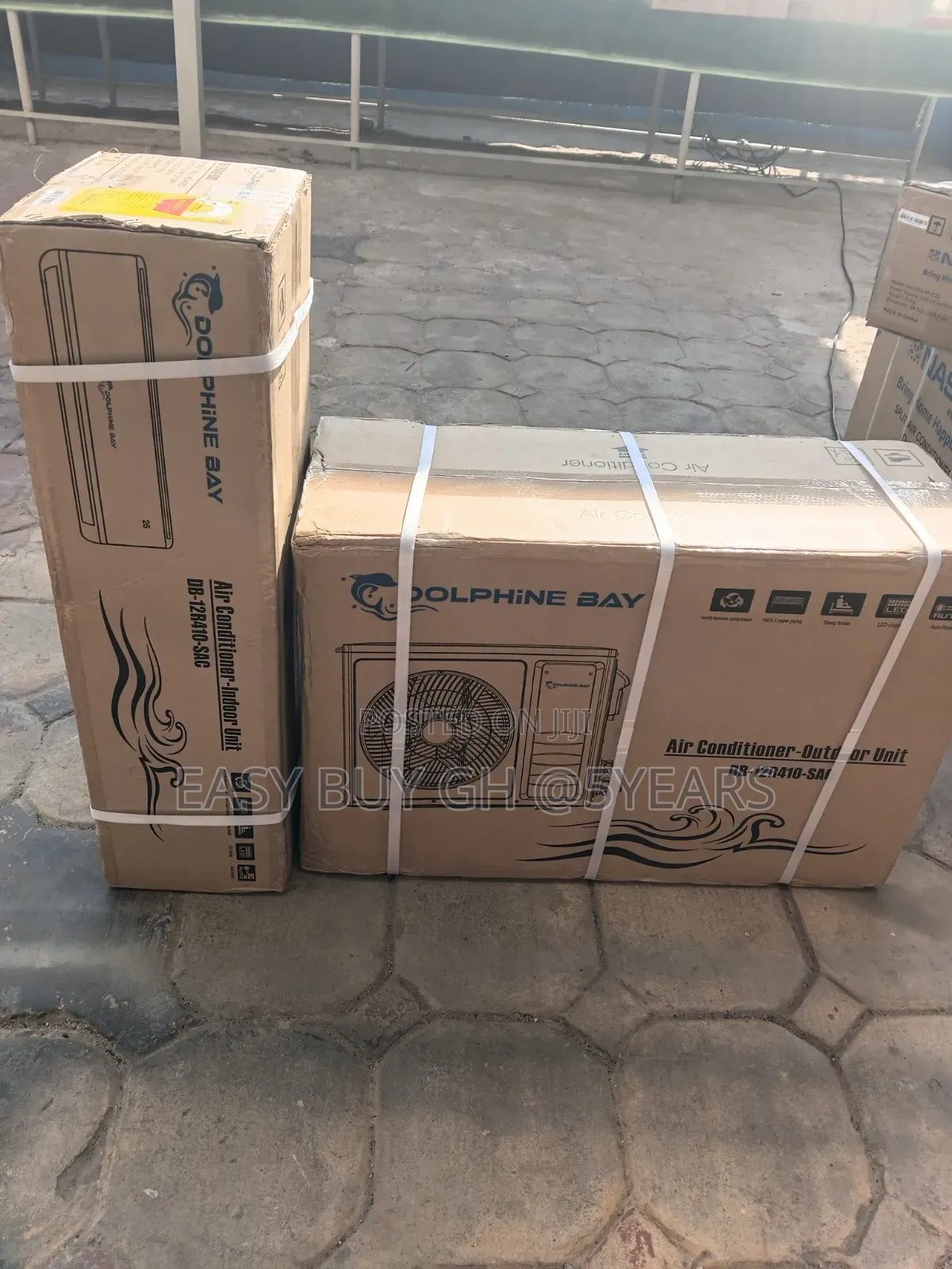 Silent and Powerful Cooling Air Conditioner 1.5HP Dolhine Bay