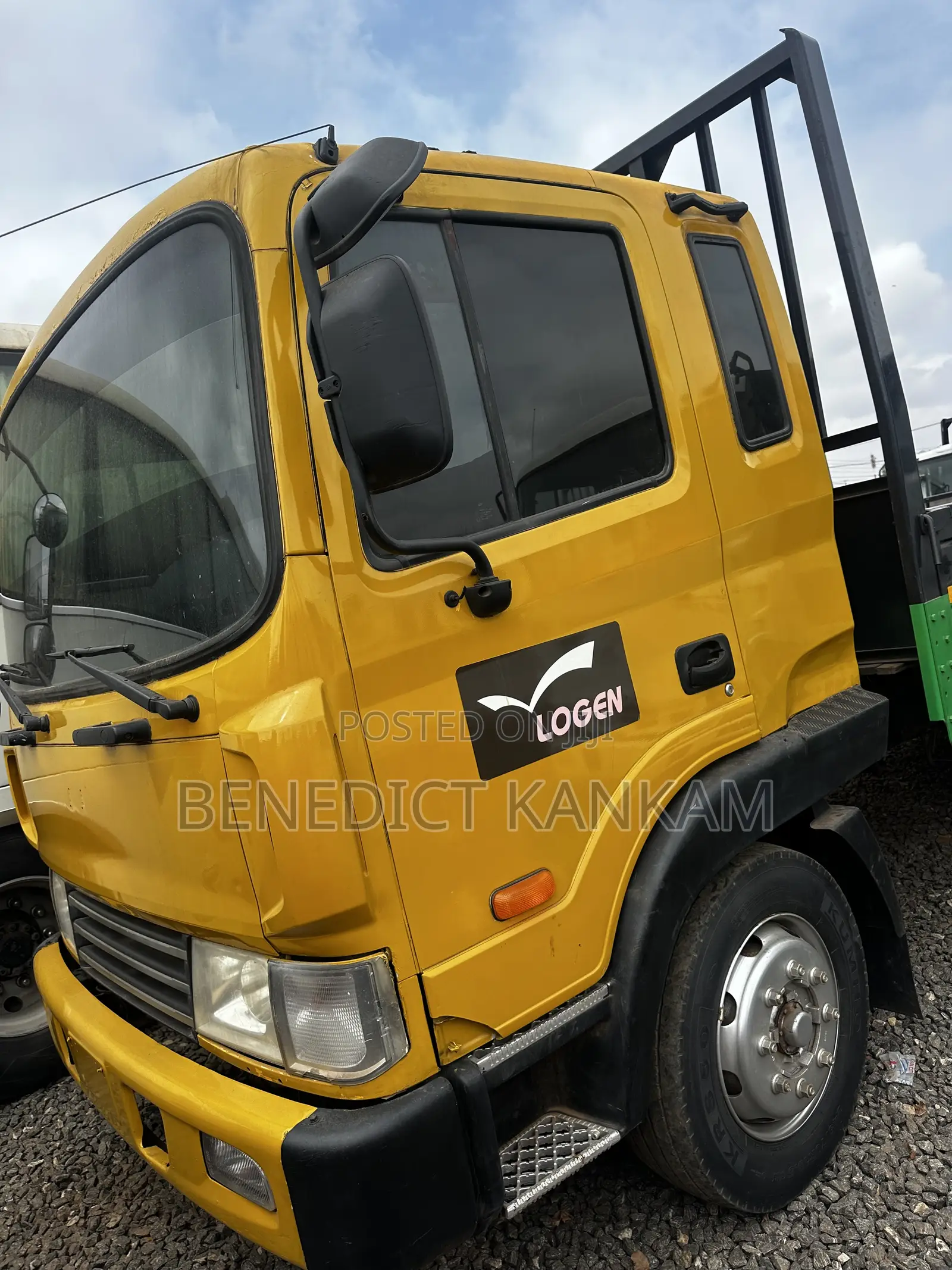 2004 Hyundai Gold Air to Air
