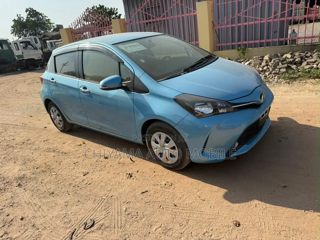 Toyota Vitz 2015 Blue