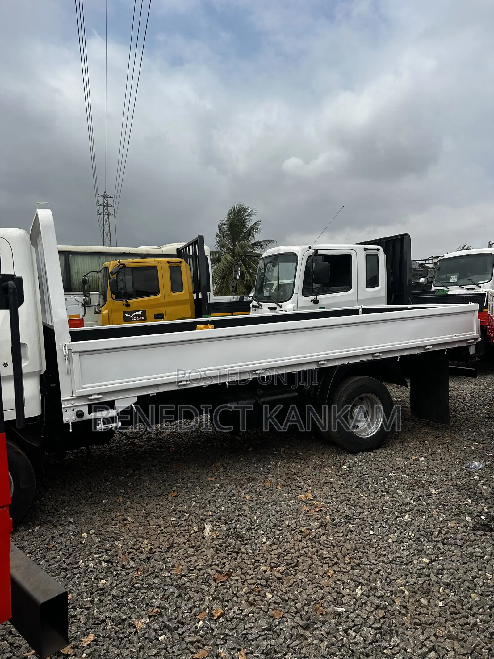 2004 Hyundai Gold