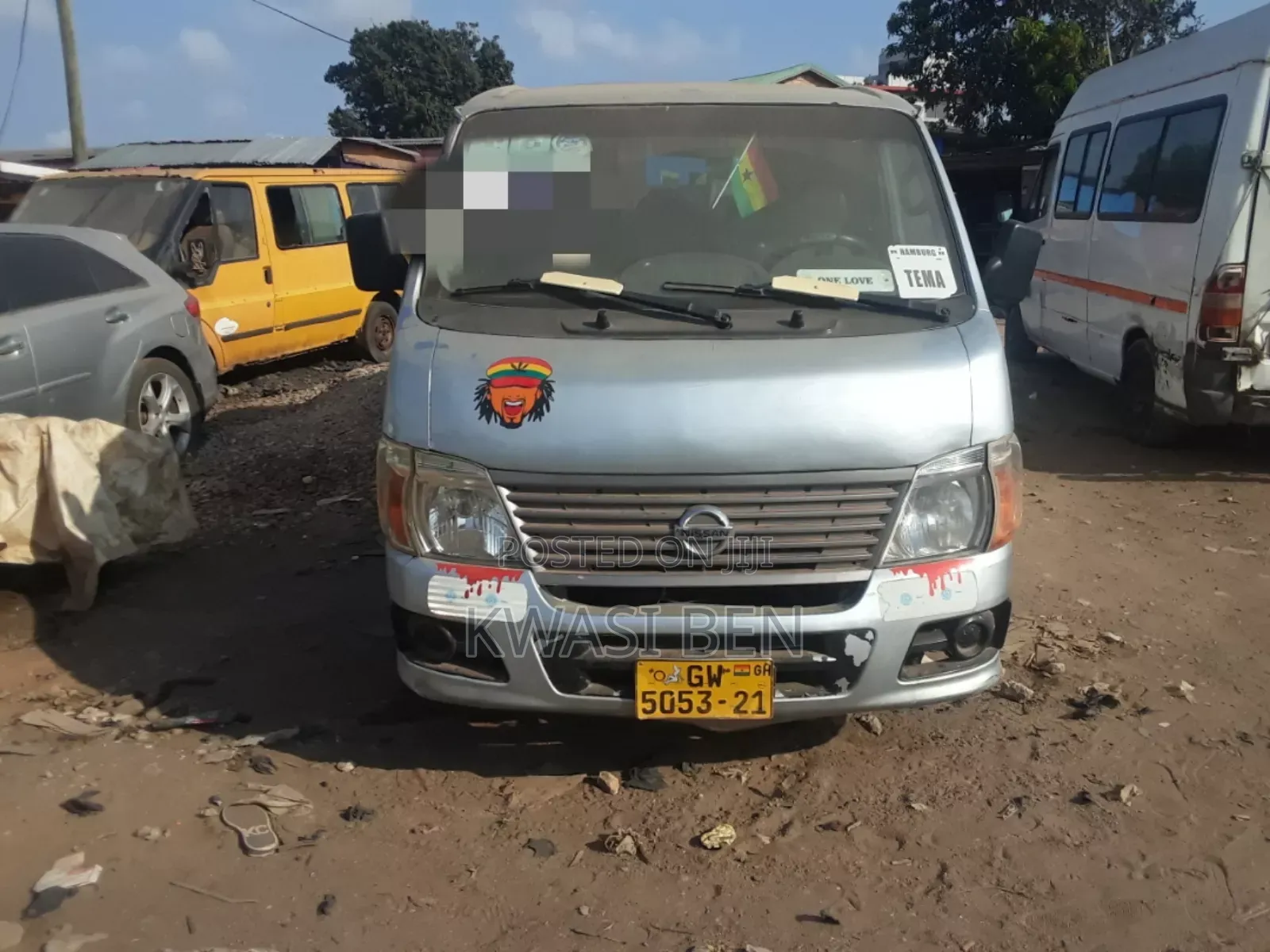 Nissan Caravan (Urvan) 2006 Grey