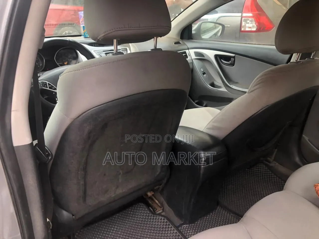 Hyundai Elantra GLS Sedan FWD (1.8L 4cyl 6A) 2013 Gray