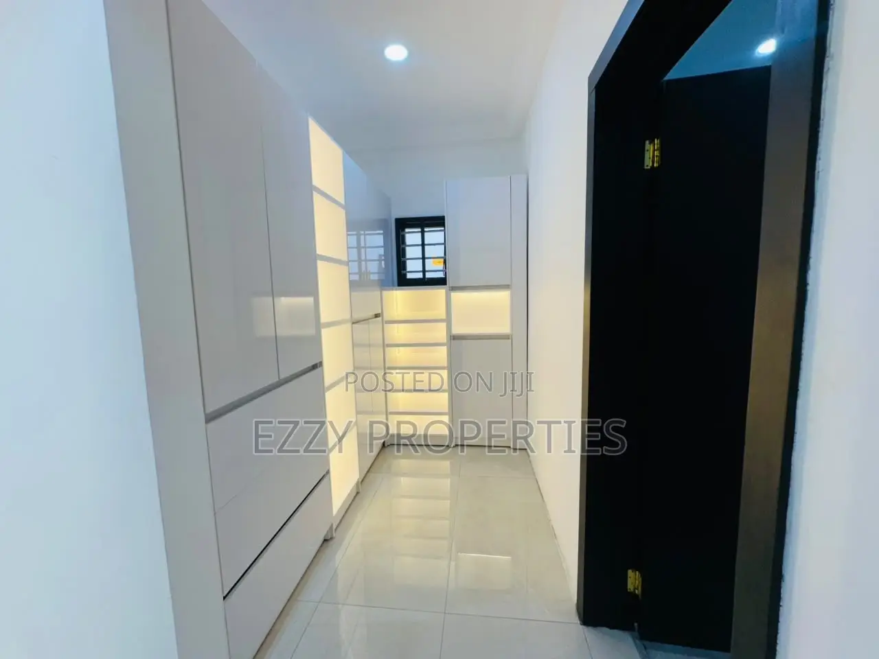 3bdrm House in Oyarifa for sale