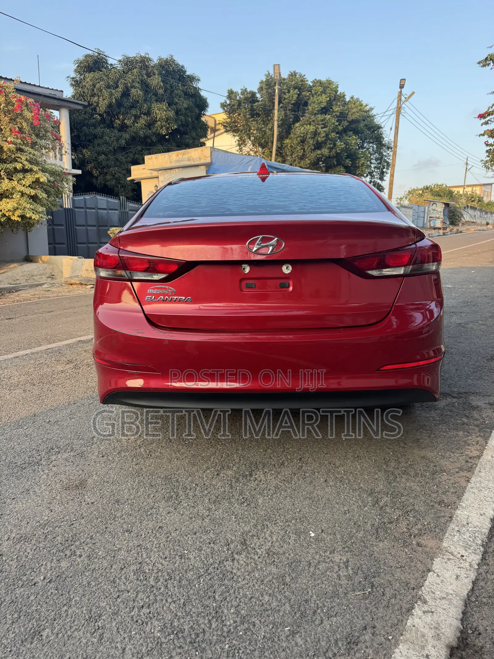 Hyundai Elantra 2018 Red