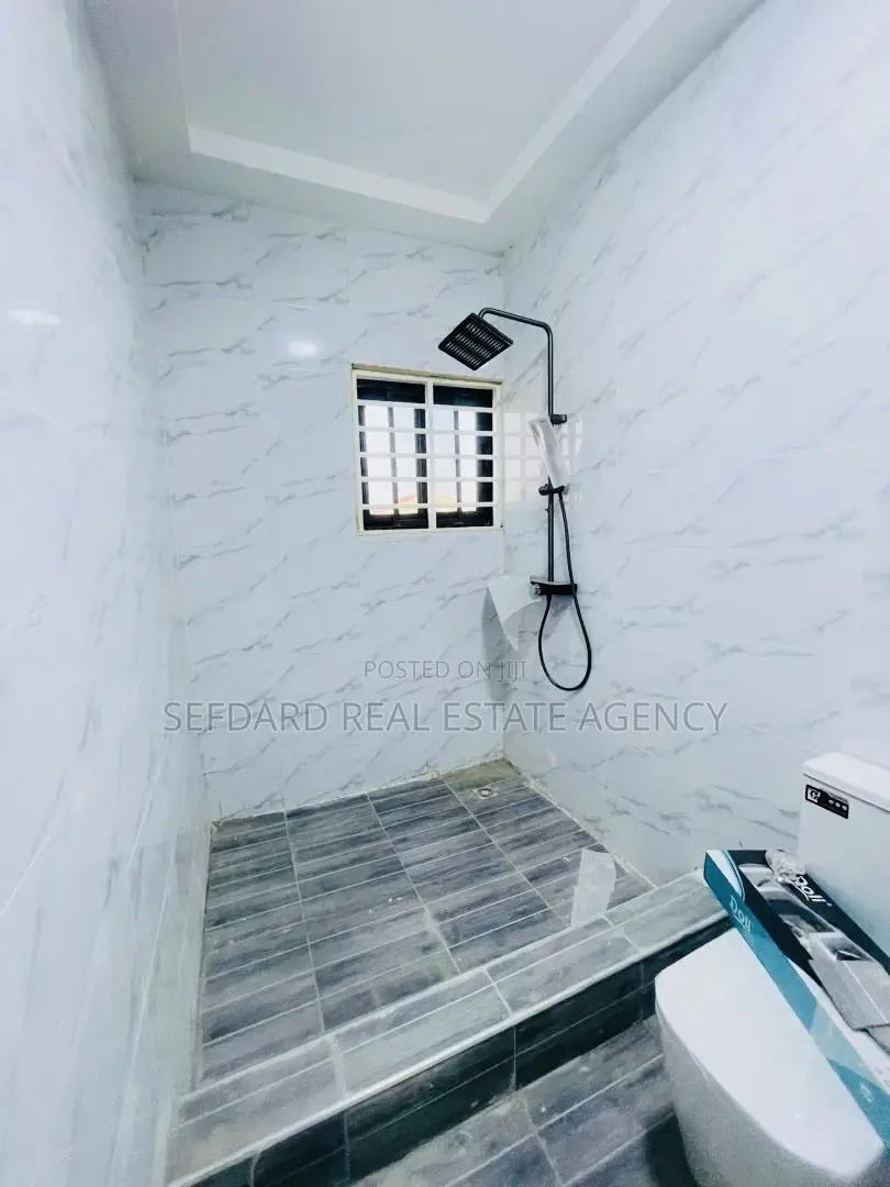 3bdrm House in Sefdard Properties, Kwabenya for sale