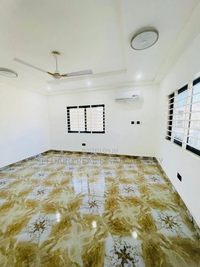 3bdrm House in Sefdard Properties, Kwabenya for sale