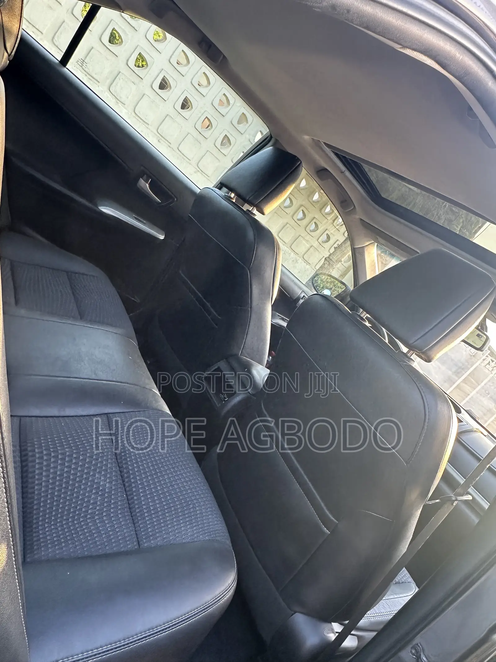 Toyota Camry SE 4dr Sedan w/Prod. End 11/13 (2.5L 4cyl 6A) 2014 Gray