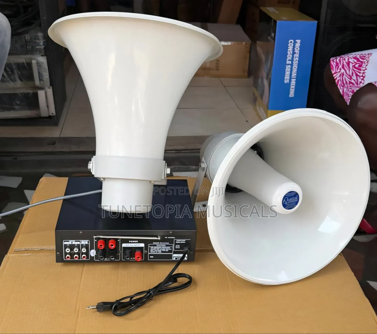 Car Horns and Amplifier