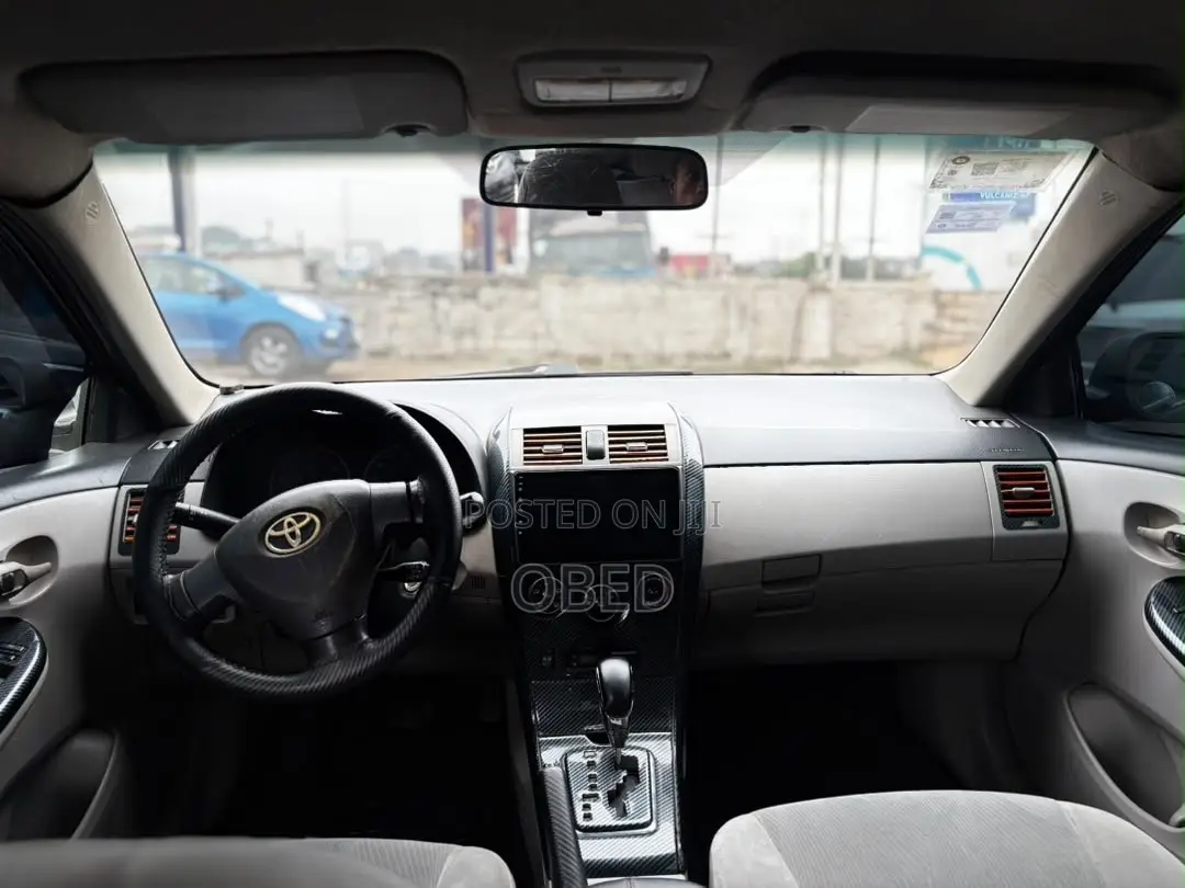 Toyota Corolla 2013 Black