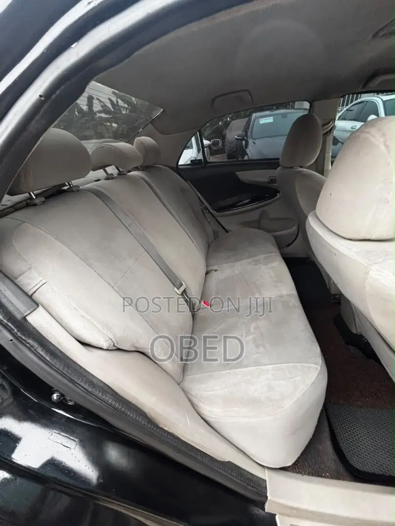 Toyota Corolla 2013 Black
