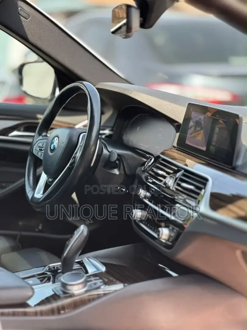 BMW 530i 2020 White