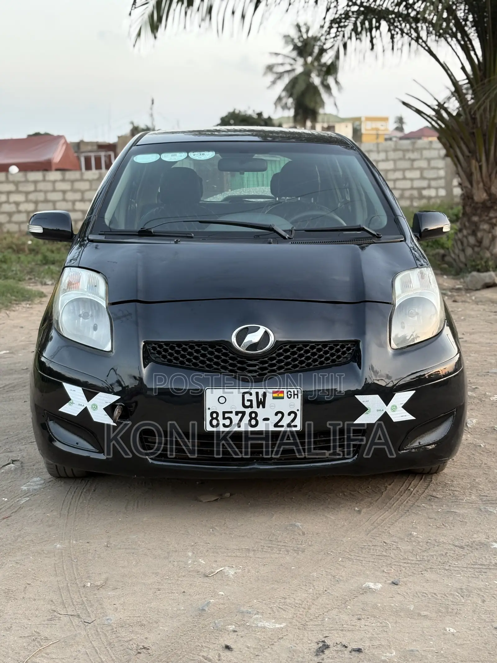 Toyota Vitz 1.0 FWD 5dr 2010 Black