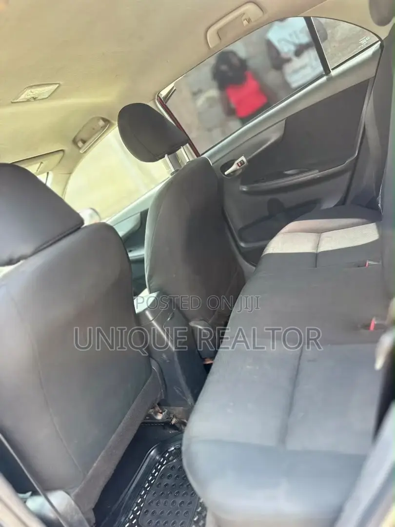 Toyota Corolla 2010 Red