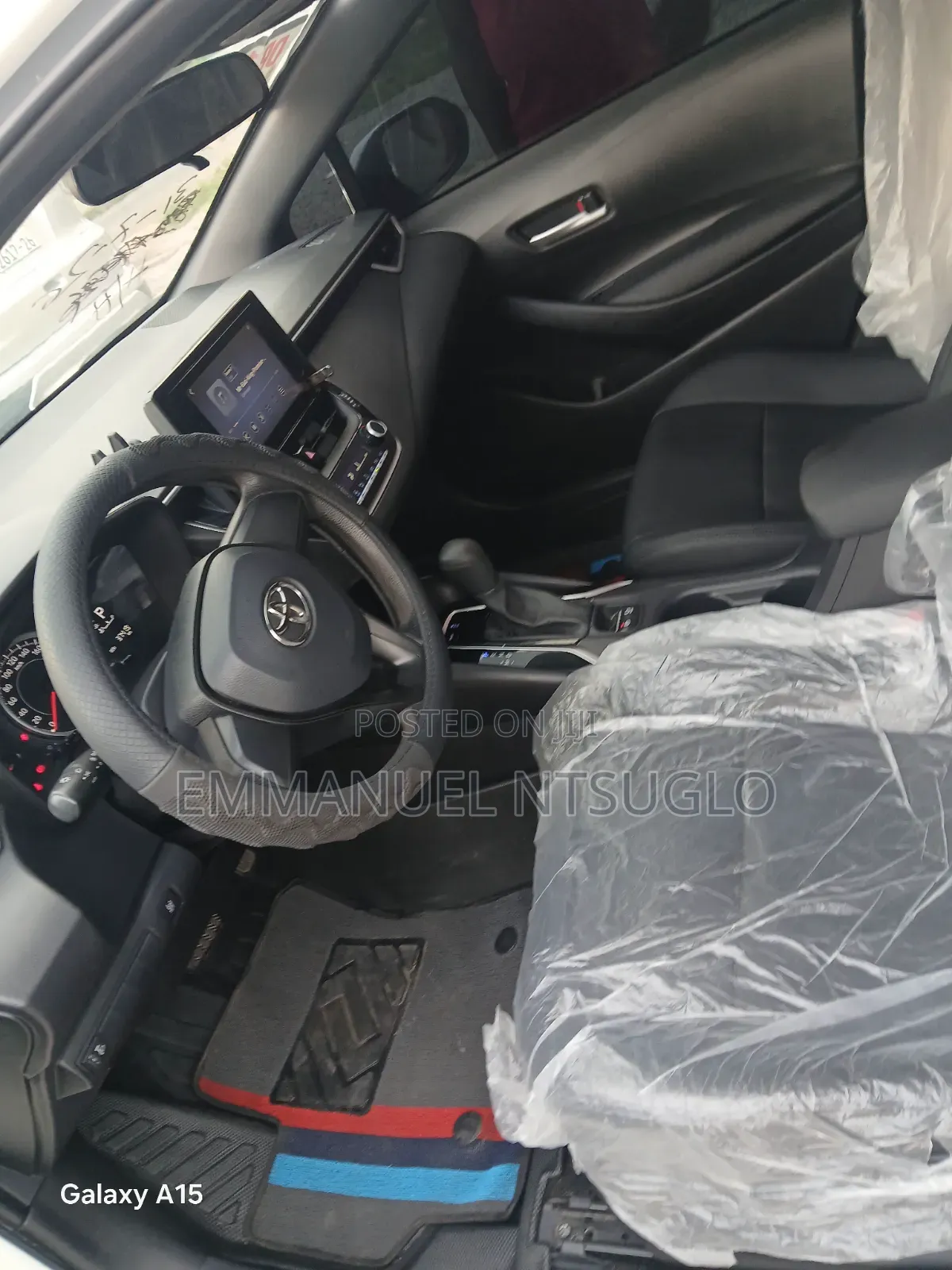 Toyota Corolla LE 2022 White
