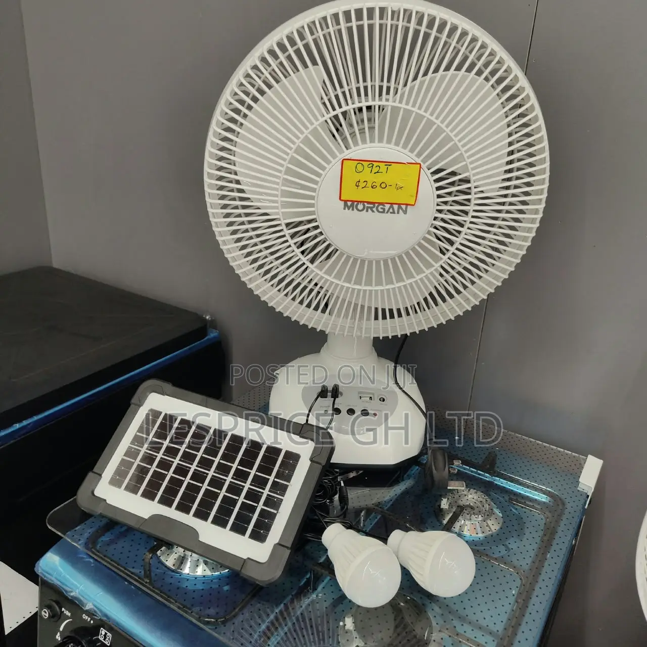 Promo Promo on Our Best Rechargeable Fan With Solar Panels & Led Light