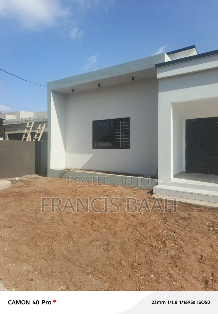 3bdrm House in Shining Star Real, Awutu Senya West for sale