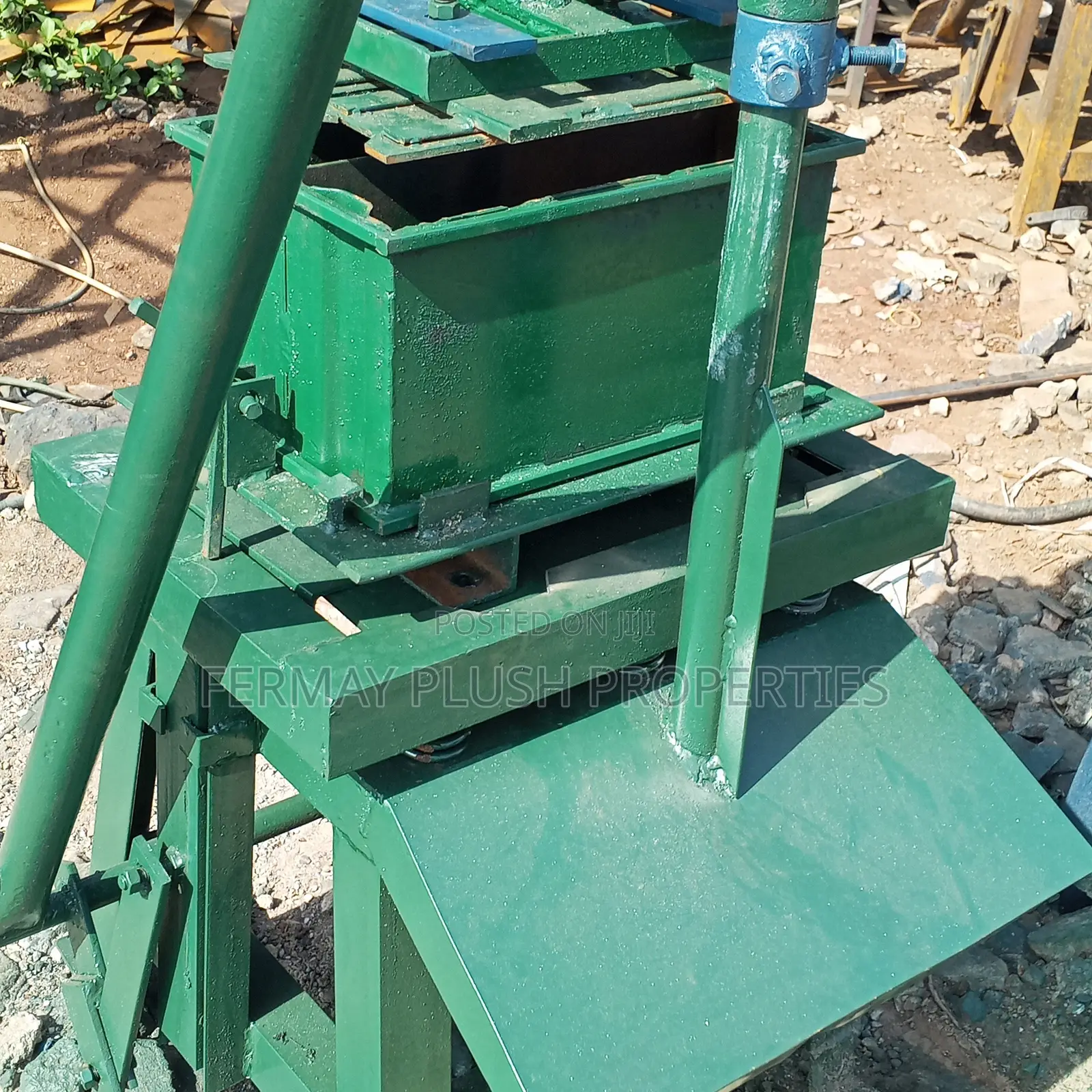 Reliable and Efficient Concrete Block Machines