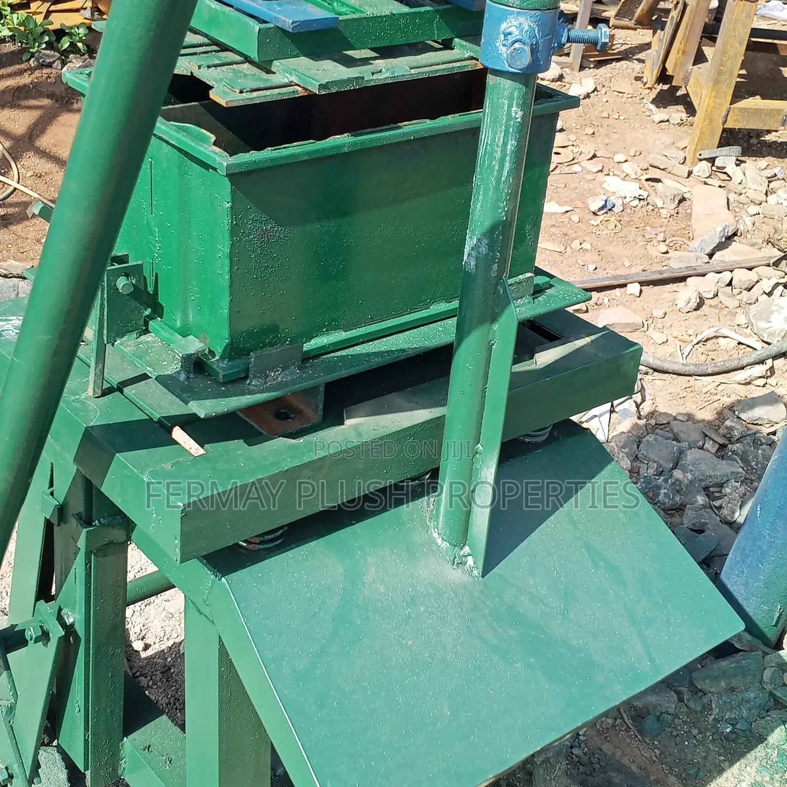 Reliable and Efficient Concrete Block Machines