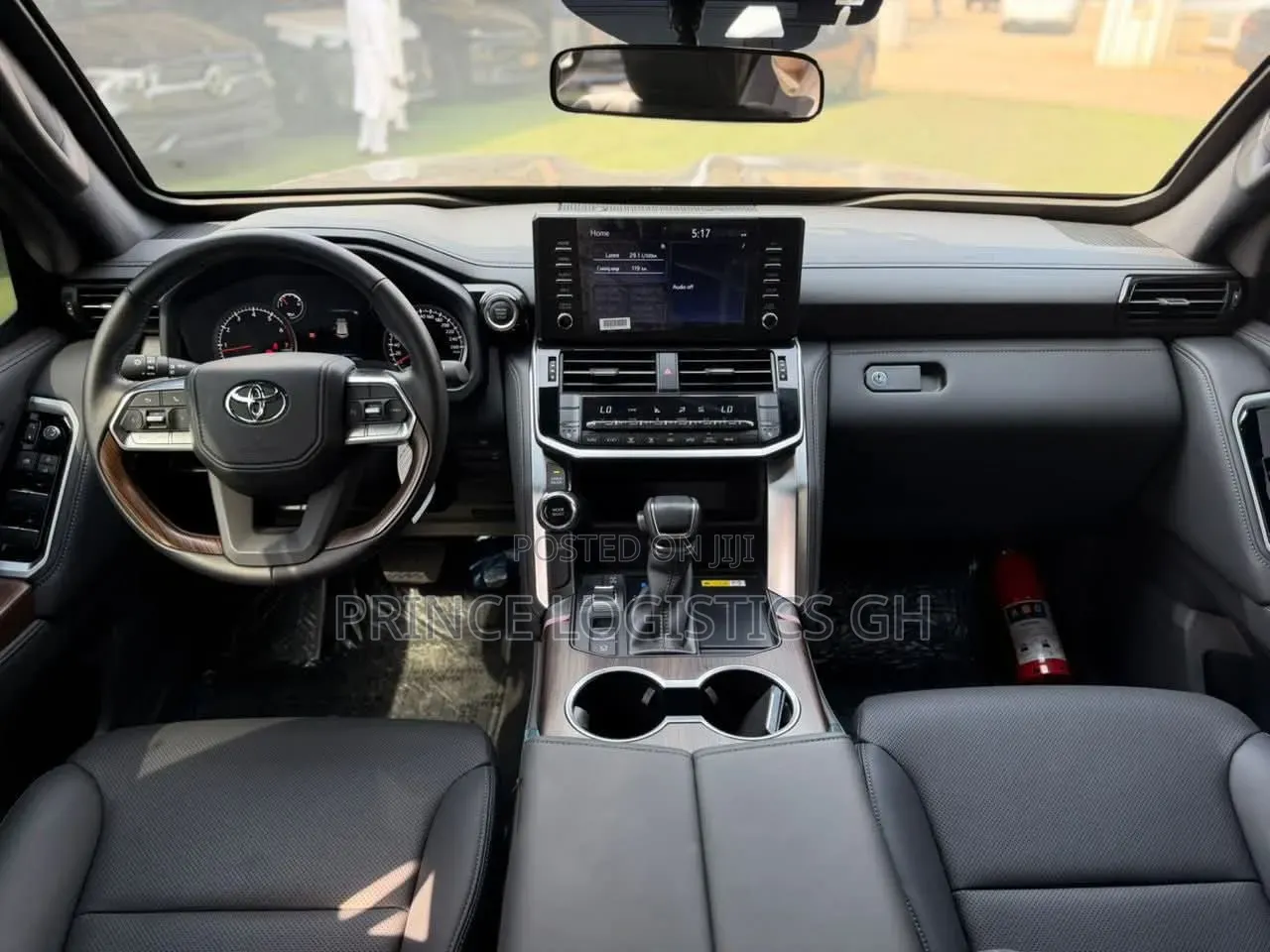 New Toyota Land Cruiser LC300 2023 Off white