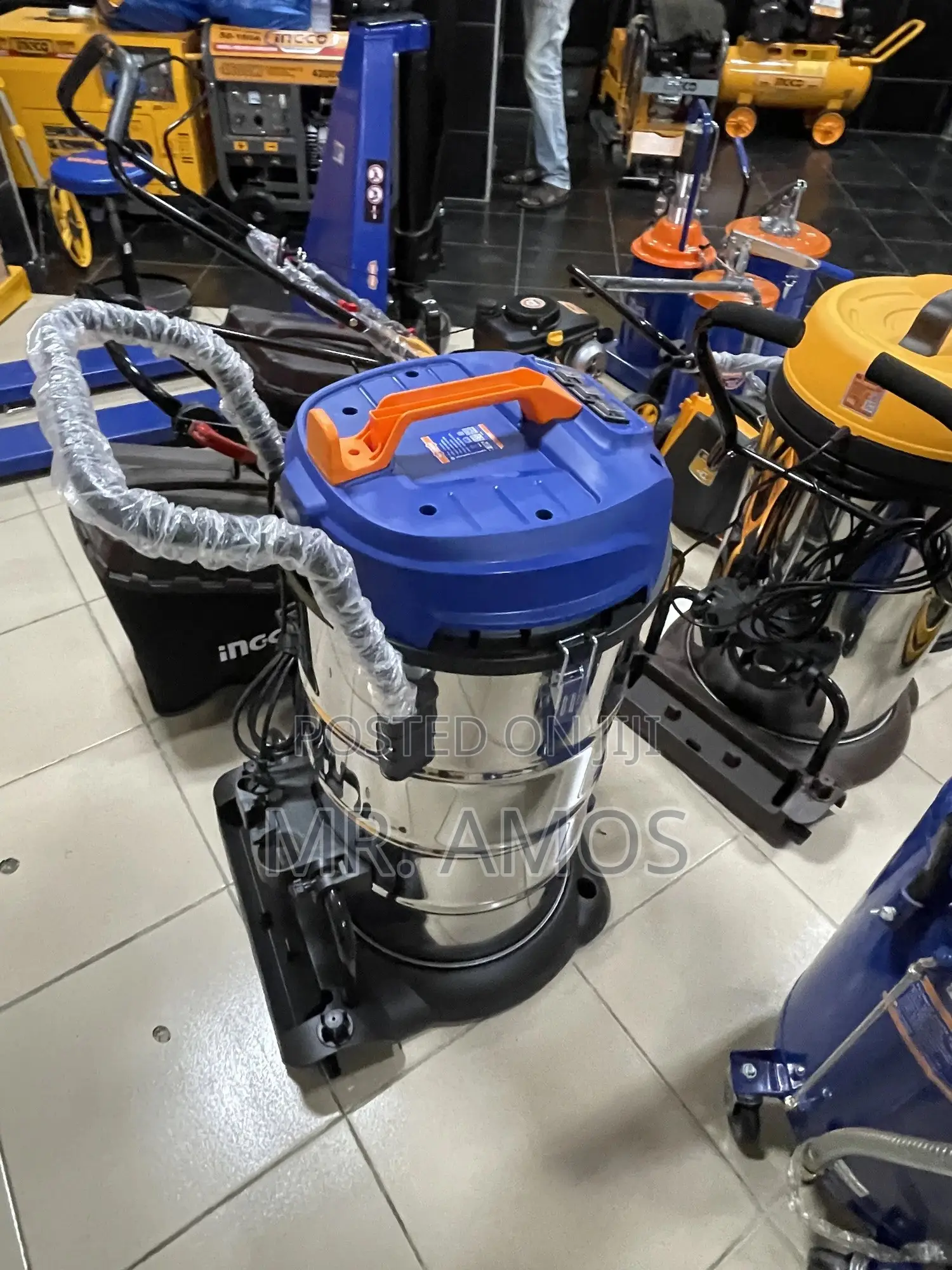 90L 2600 Watts Wet Dry Vacuum Cleaner With Extras - Wvr5a90