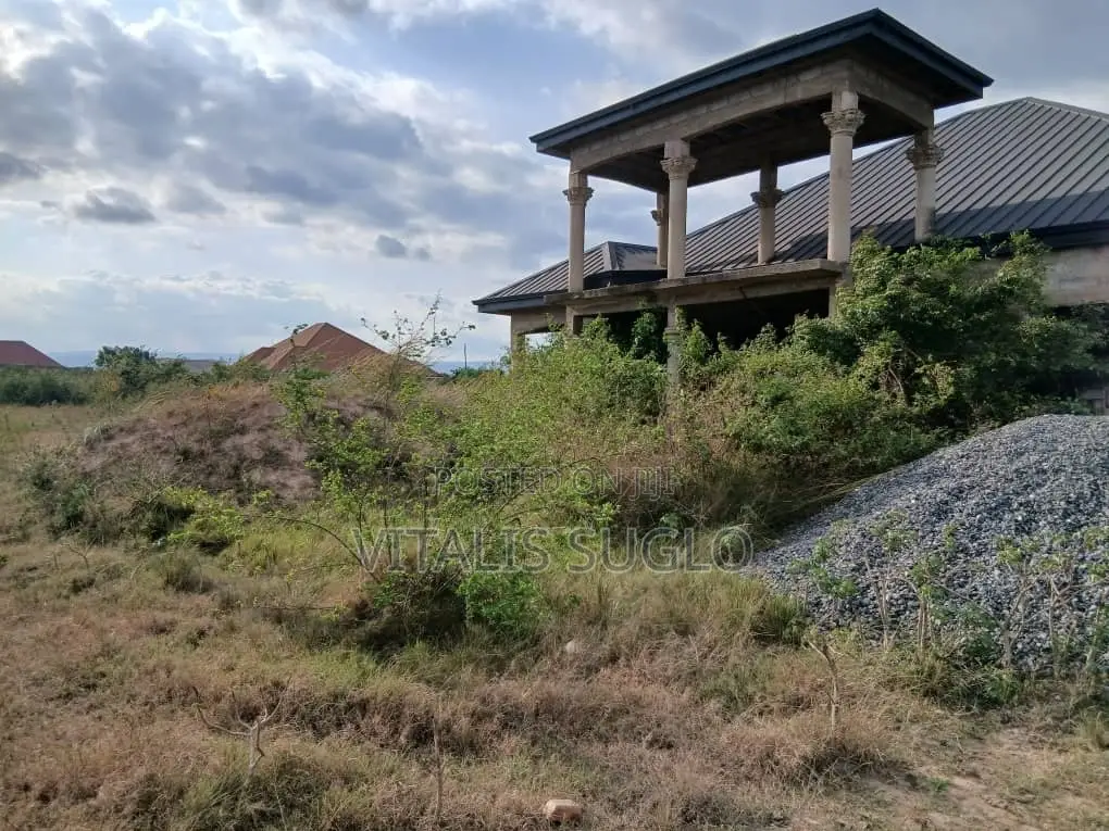 Roadside Land With Land Title for Sale