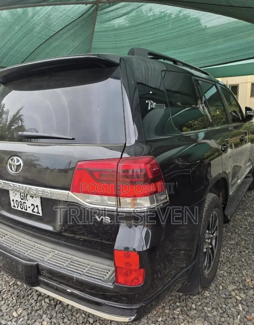 Toyota Land Cruiser 2018 Black