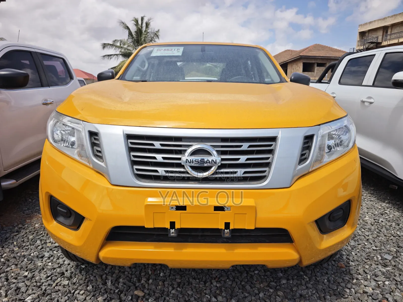 Nissan Navara 2020 Yellow