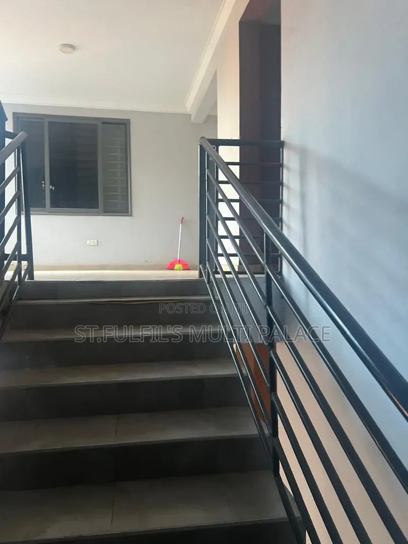 2bdrm Apartment in Around Municipal, Adenta for rent