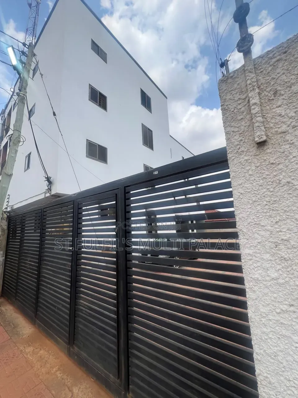 2bdrm Apartment in Around Municipal, Adenta for rent
