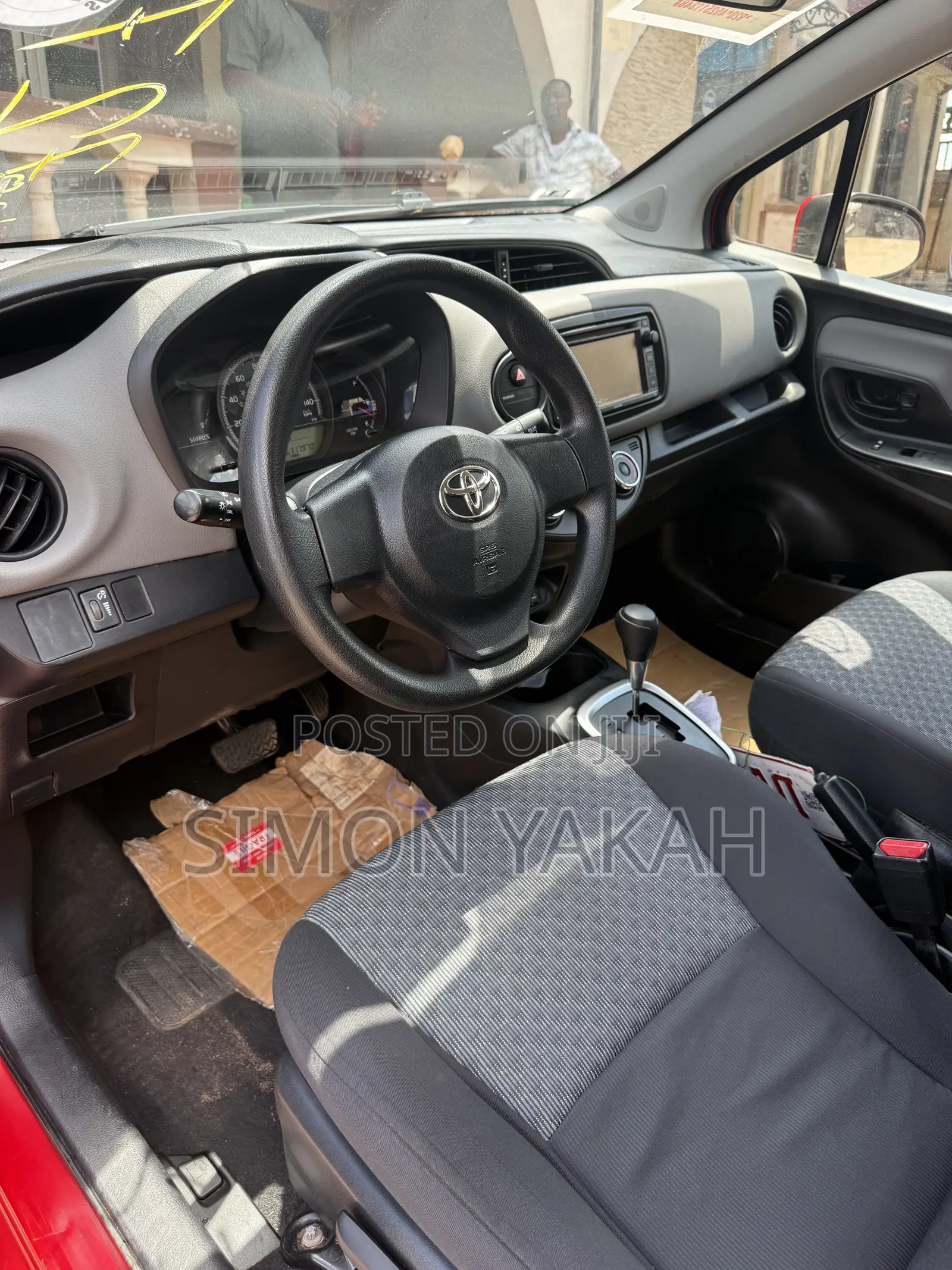 Toyota Yaris SE Hatchback 5dr 2016 Red