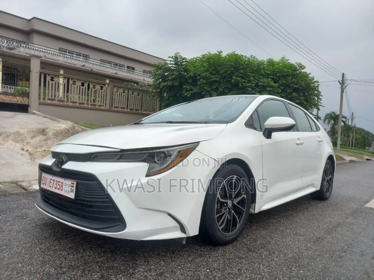 Toyota Corolla 2025 Silver