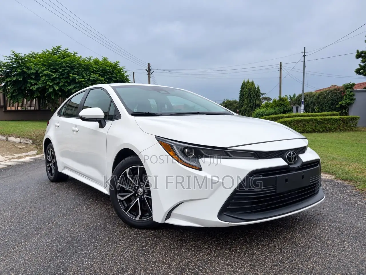 Toyota Corolla 2025 Silver