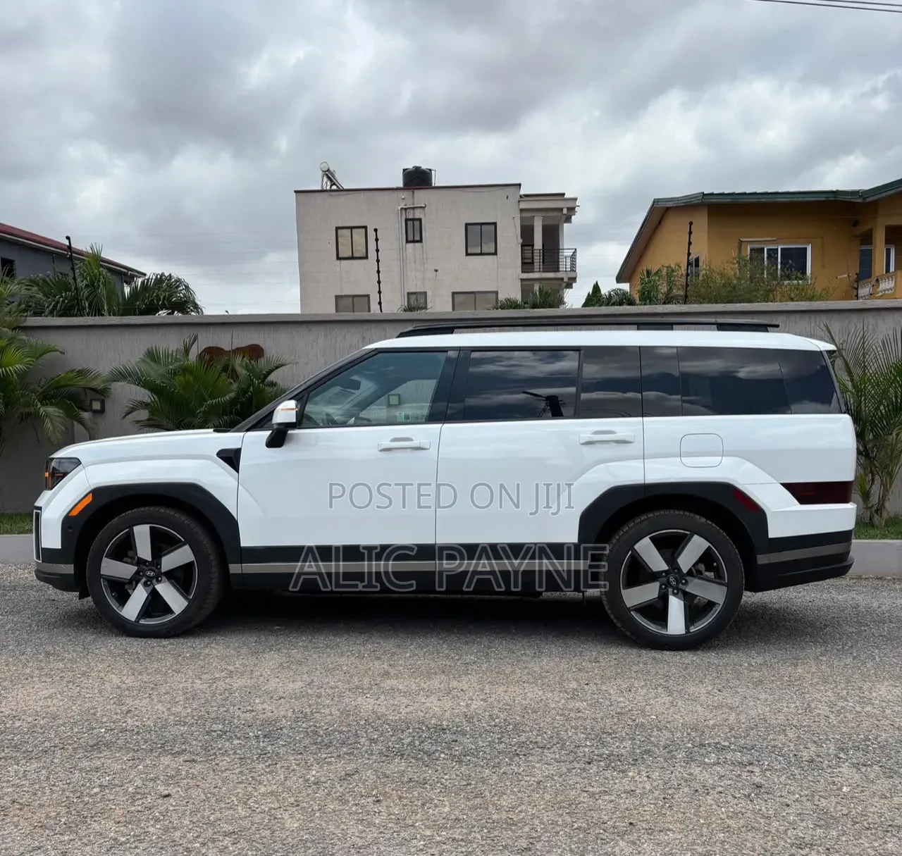 Hyundai Santa Fe Limited AWD 2025 White