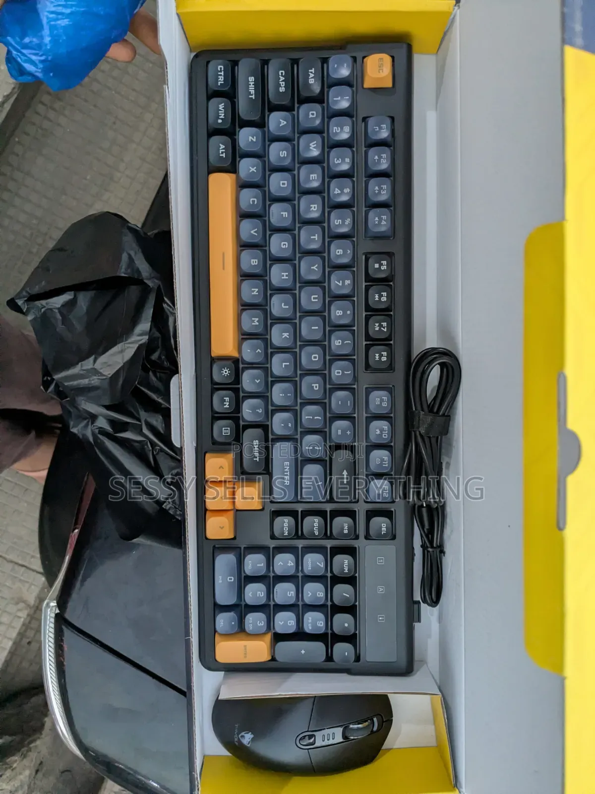 Tf 300 Wireless Gaming Keyboard and Mouse
