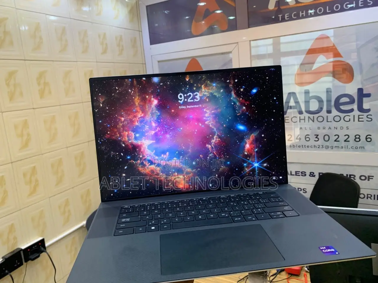 Laptop Dell XPS 17 9720 16GB Intel Core i9 SSD 512GB