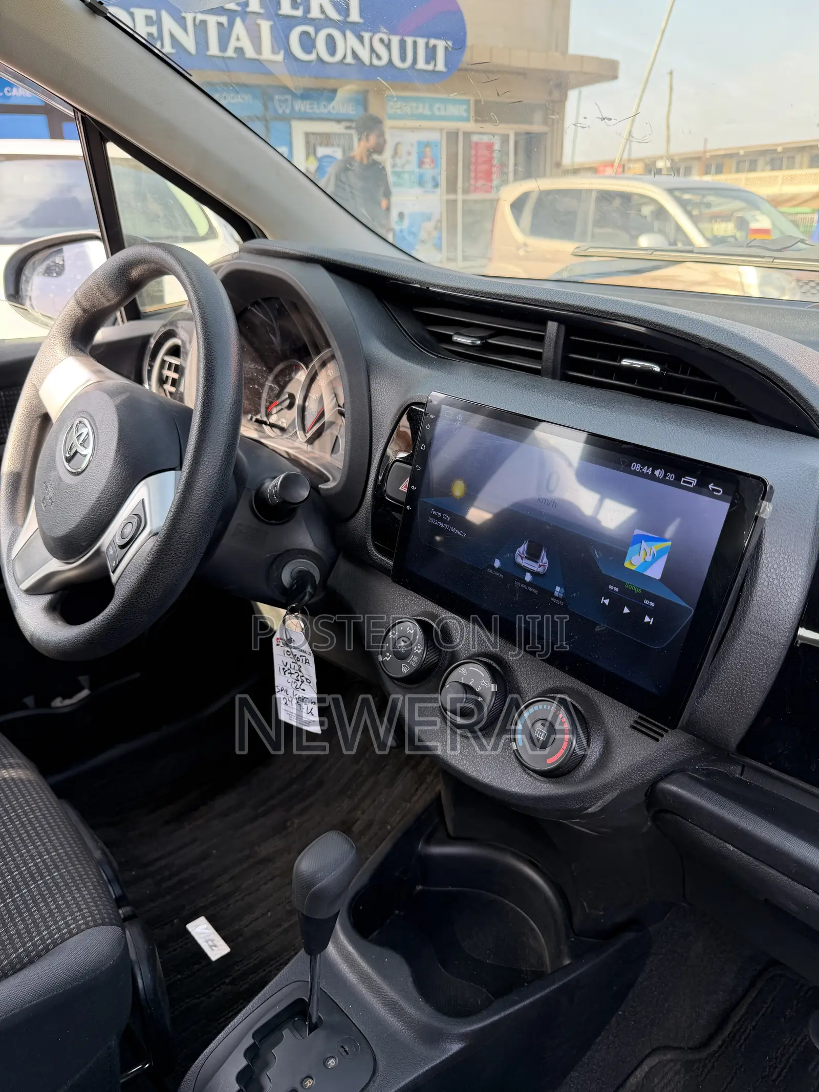 Toyota Vitz 1.3 FWD 5dr 2014 Blue
