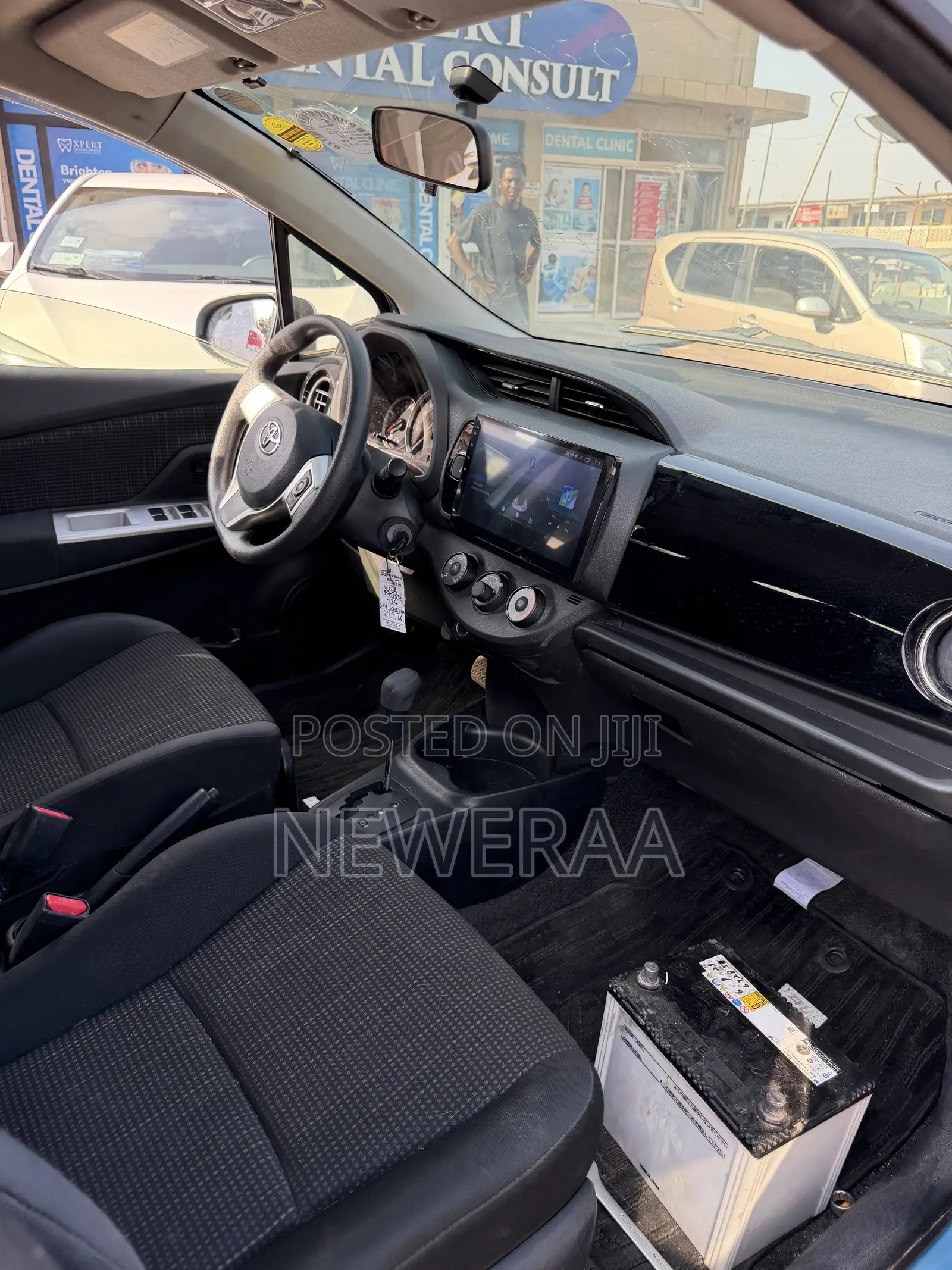 Toyota Vitz 1.3 FWD 5dr 2014 Blue
