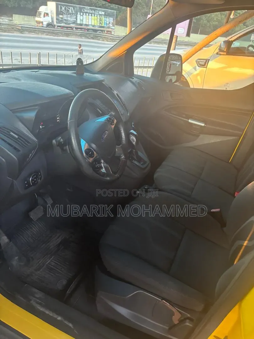 Ford Transit Connect 2016 Yellow