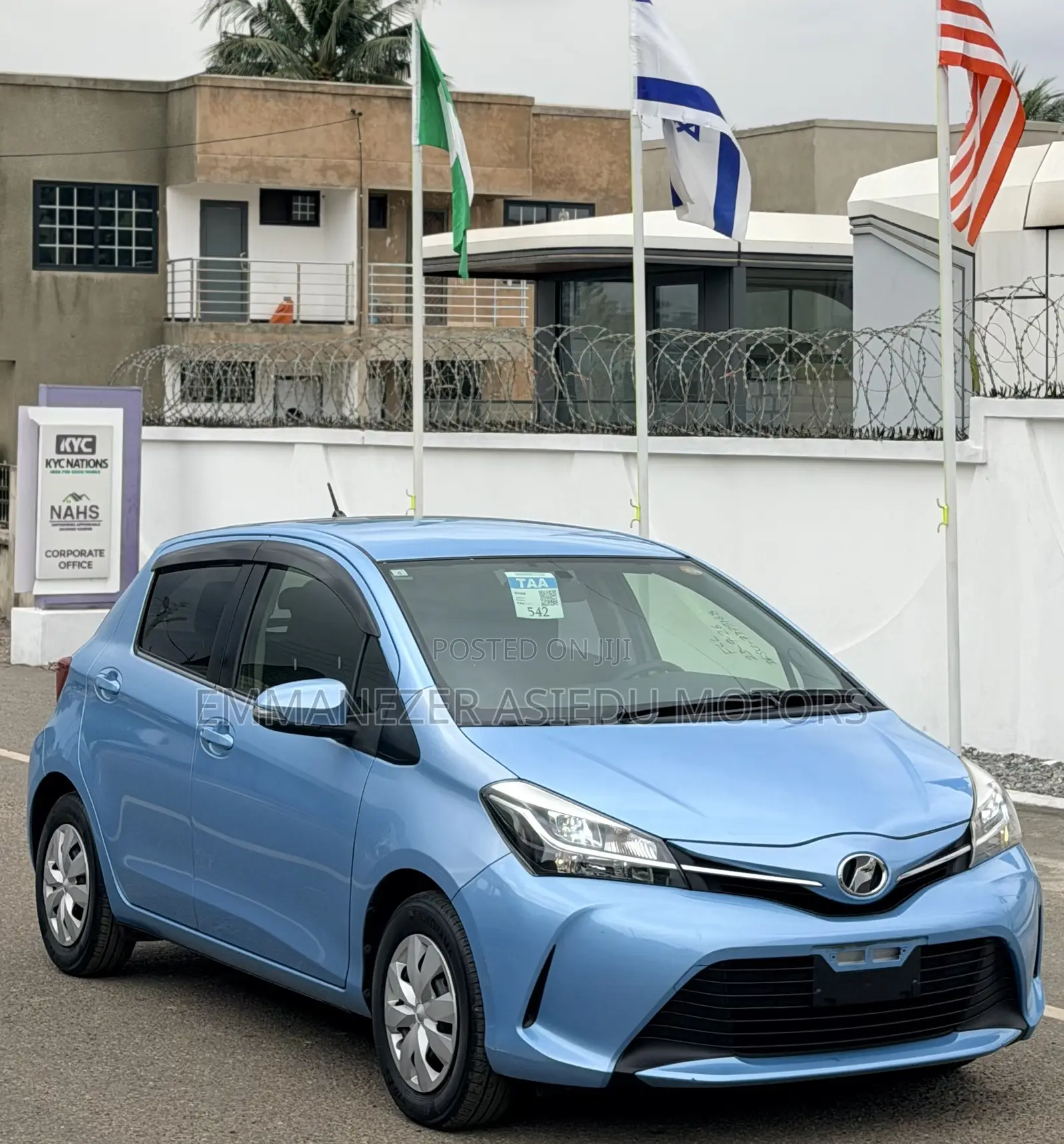 Toyota Vitz 1.3 FWD 5dr 2015 Blue