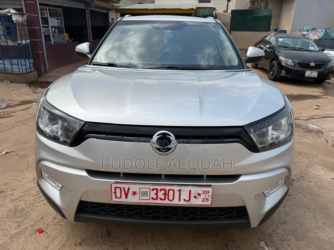 SsangYong Tivoli LX 2016 Silver
