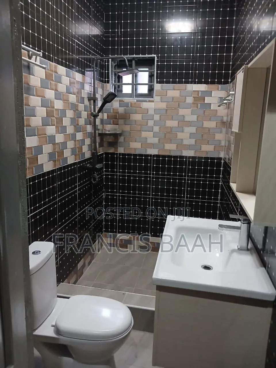 3bdrm House in Shining Star Real, Awutu Senya West for sale