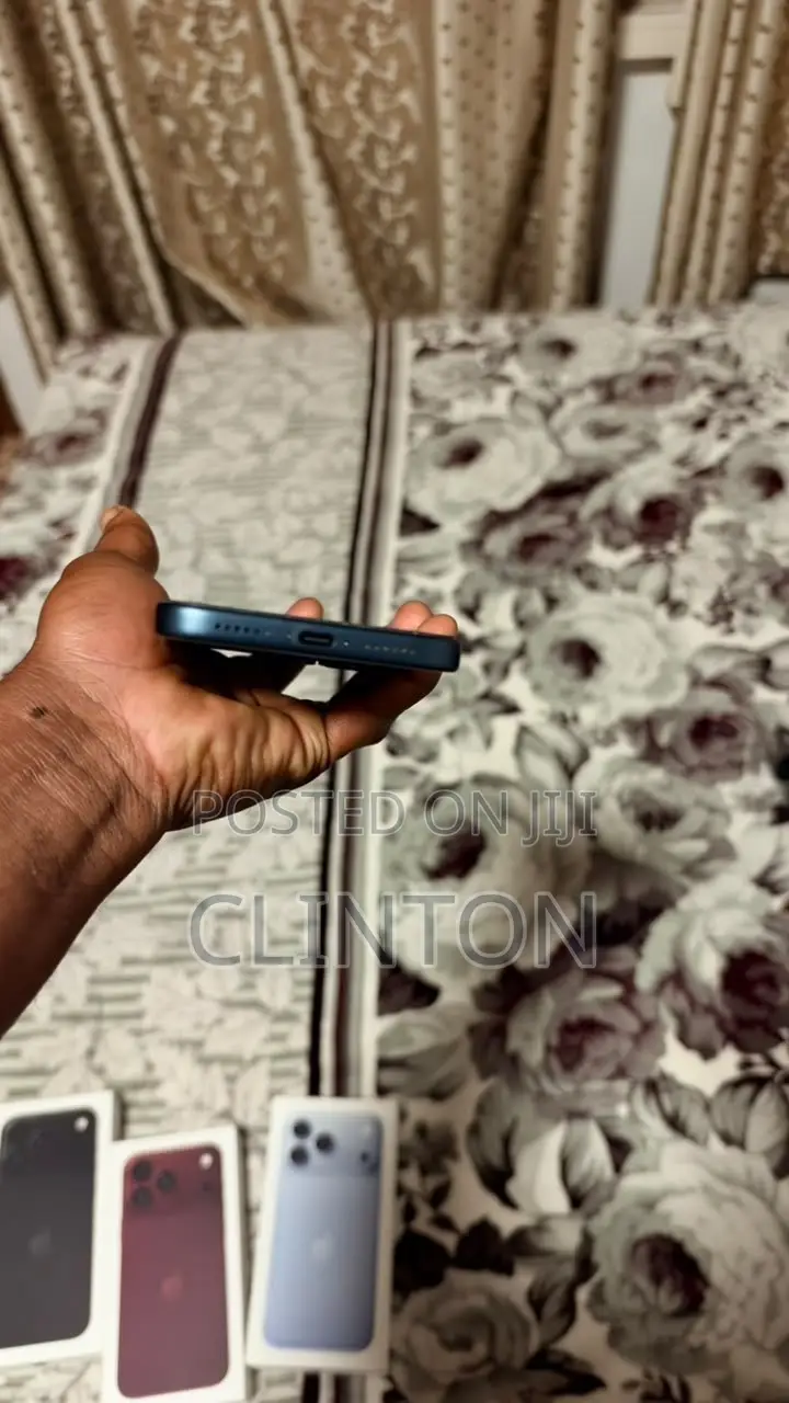 New Apple iPhone 17 Pro Max 256 GB Blue