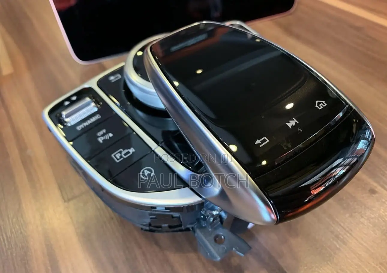 Mercedes-Benz W205 C-Class Center Console Multimedia Controller.