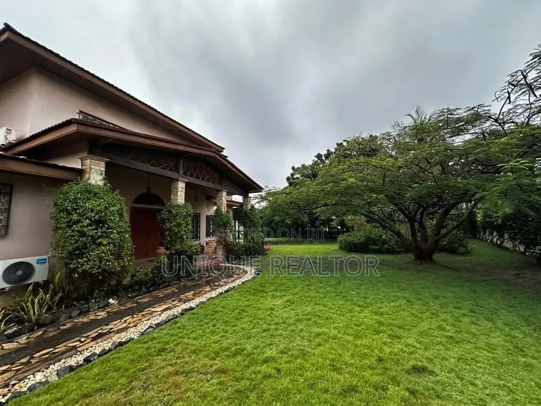 Furnished 5bdrm House in Trassaco Phase 1, School Junction for sale