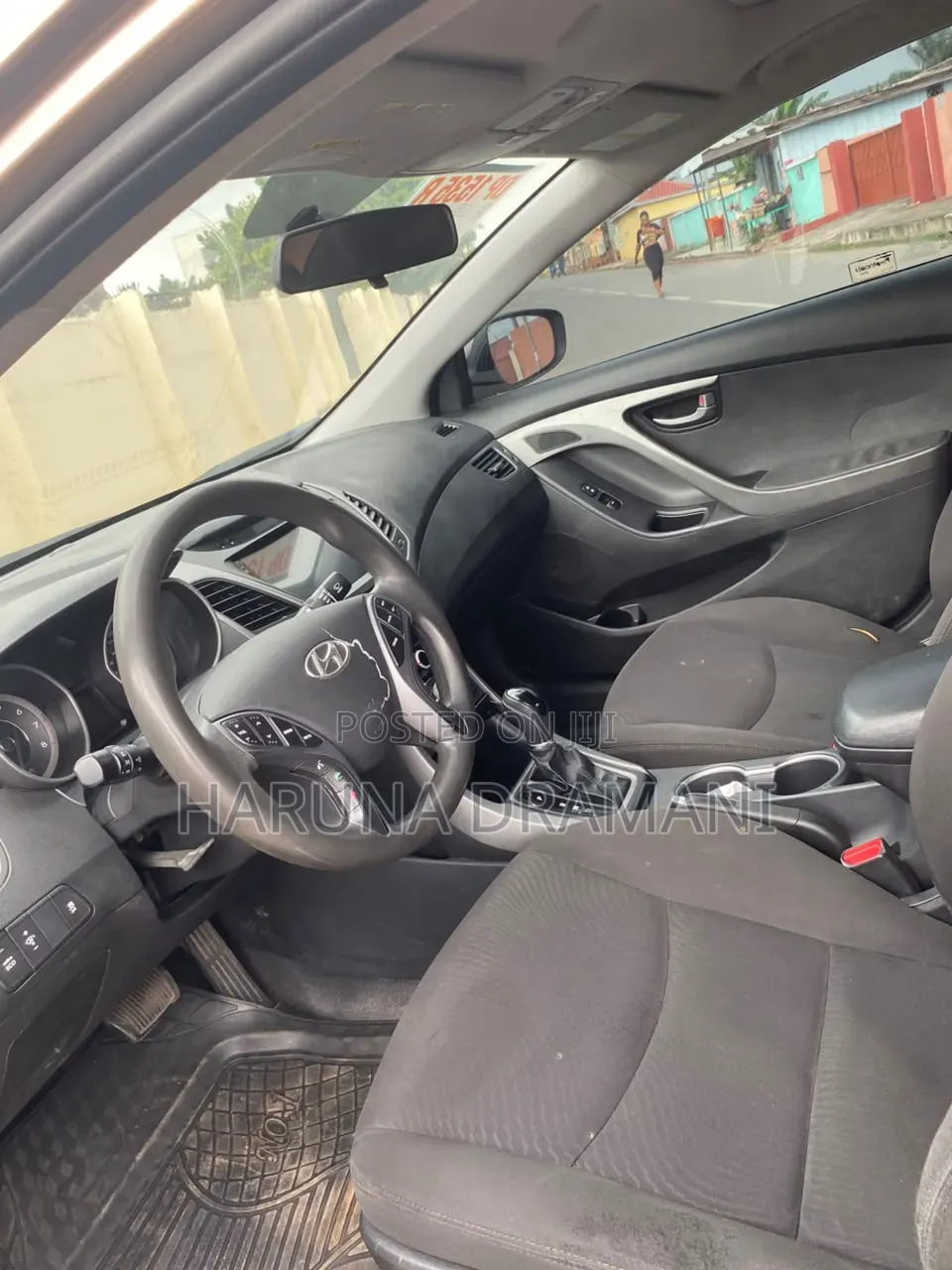 Hyundai Elantra Limited Sedan FWD (1.8L 4cyl 6A) 2016 Brown