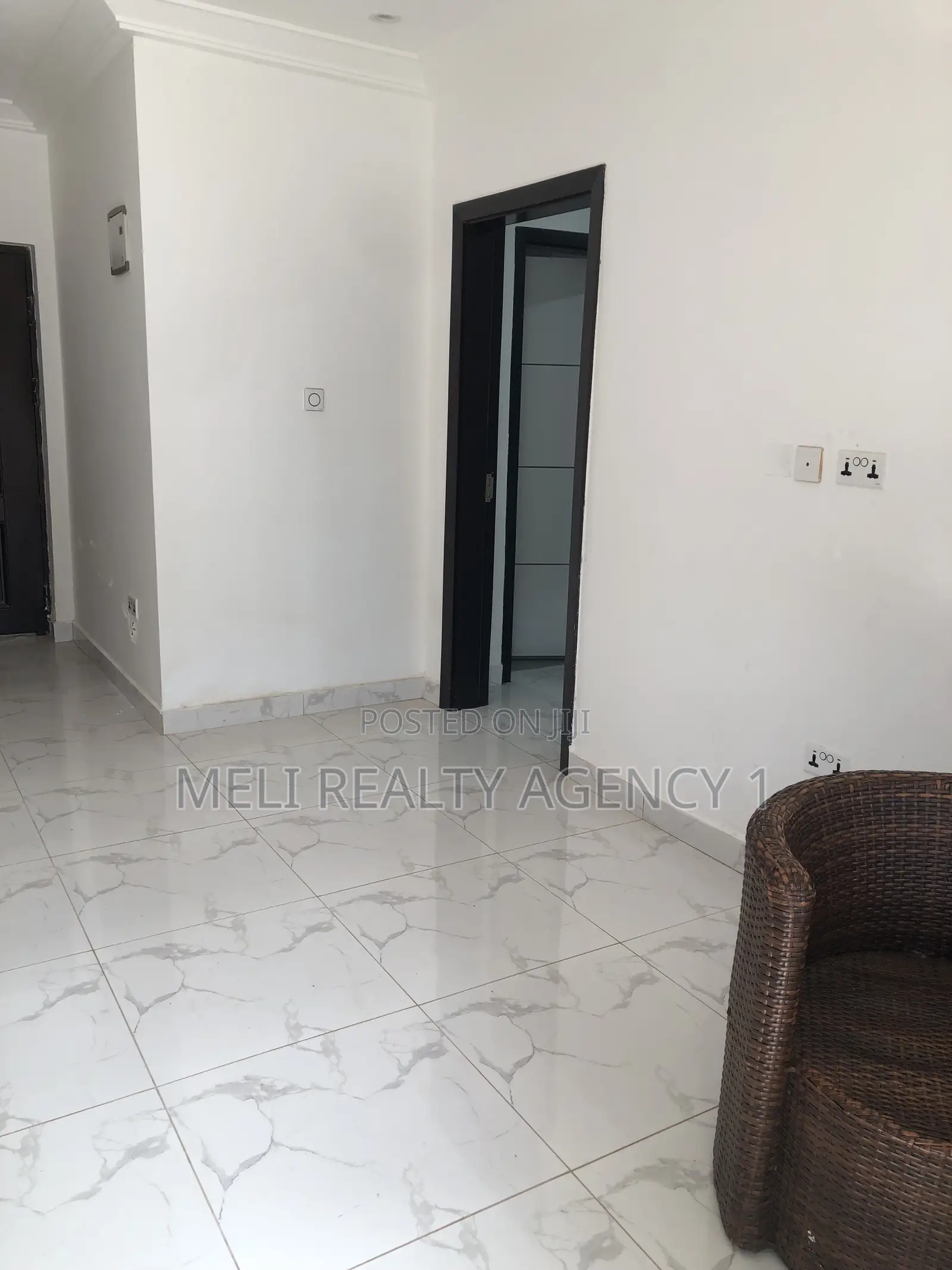 1bdrm Apartment in New Botianor, West Hills Mall Area for rent
