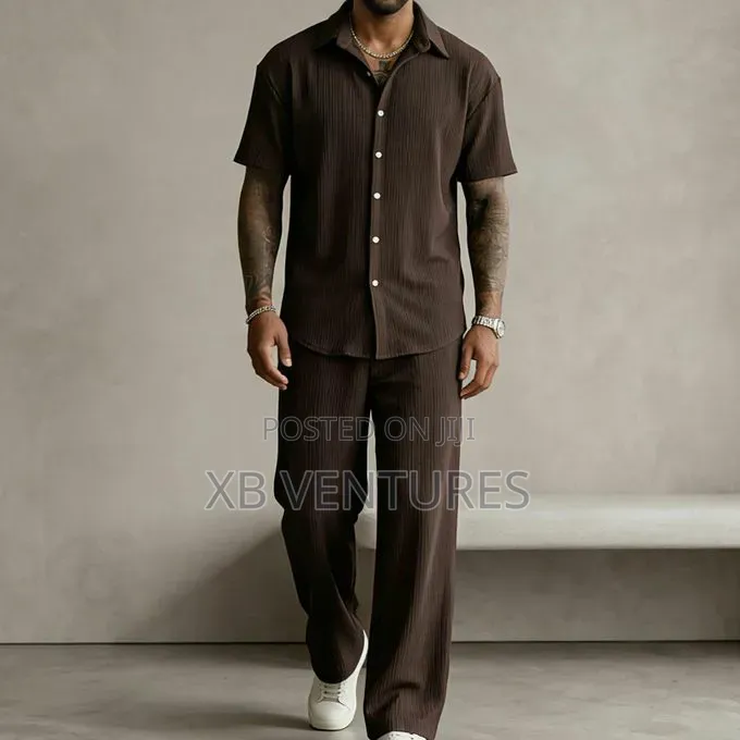 Dou-Color Men's Textured Draped Short Sleeve Shirt & Wide Leg Pants
